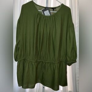 Women’s green top